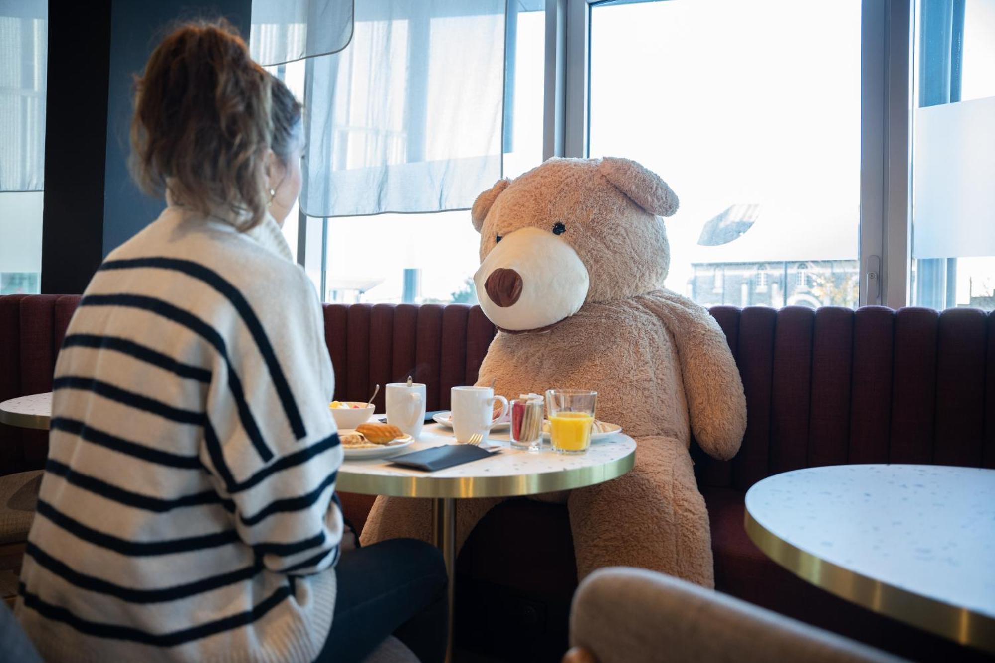 Novotel Angers Centre Gare Екстериор снимка