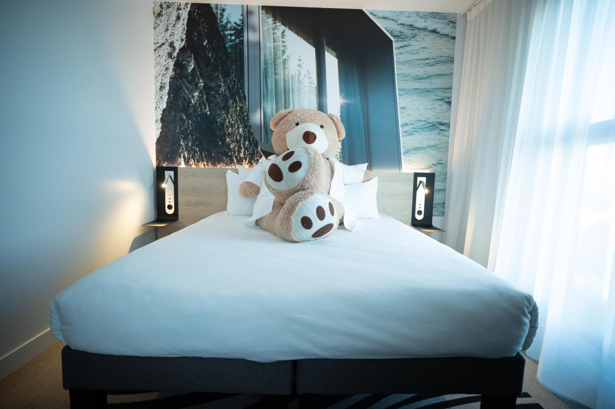 Novotel Angers Centre Gare Екстериор снимка