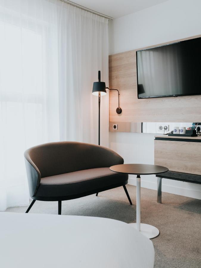 Novotel Angers Centre Gare Екстериор снимка