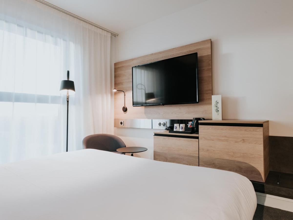 Novotel Angers Centre Gare Екстериор снимка