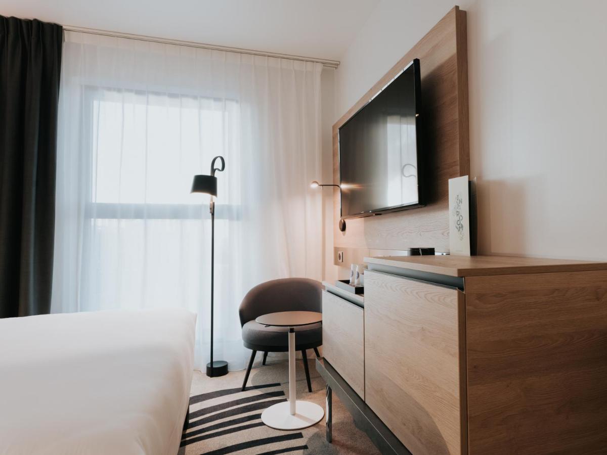 Novotel Angers Centre Gare Екстериор снимка